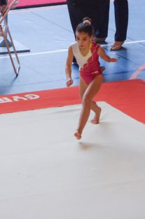 Inès au sol